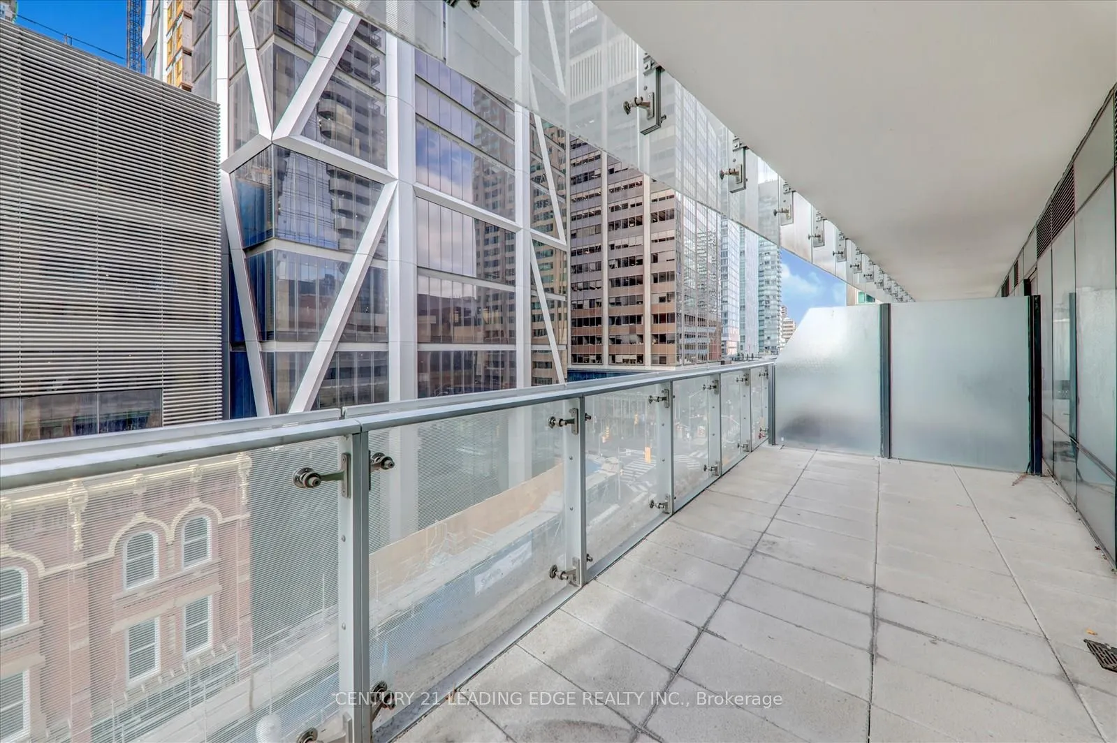 Photo 32 of Unit 416, 1 Bloor Street E, Toronto, Church-Yonge Corridor — HOMEH