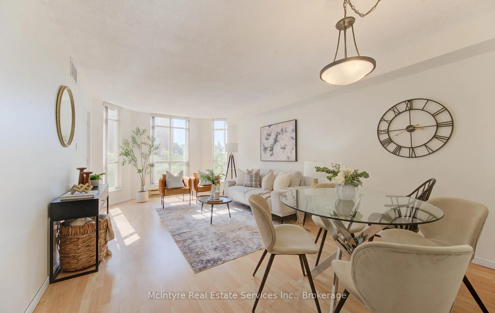 Photo 2 of Unit 405, 1414 King Street E, Kitchener — HOMEH