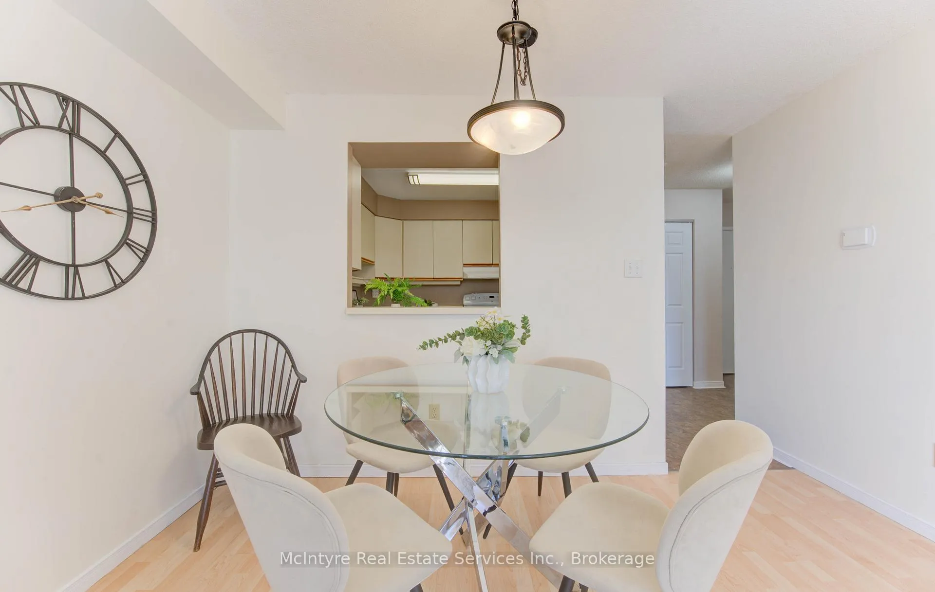 Photo 4 of Unit 405, 1414 King Street E, Kitchener — HOMEH