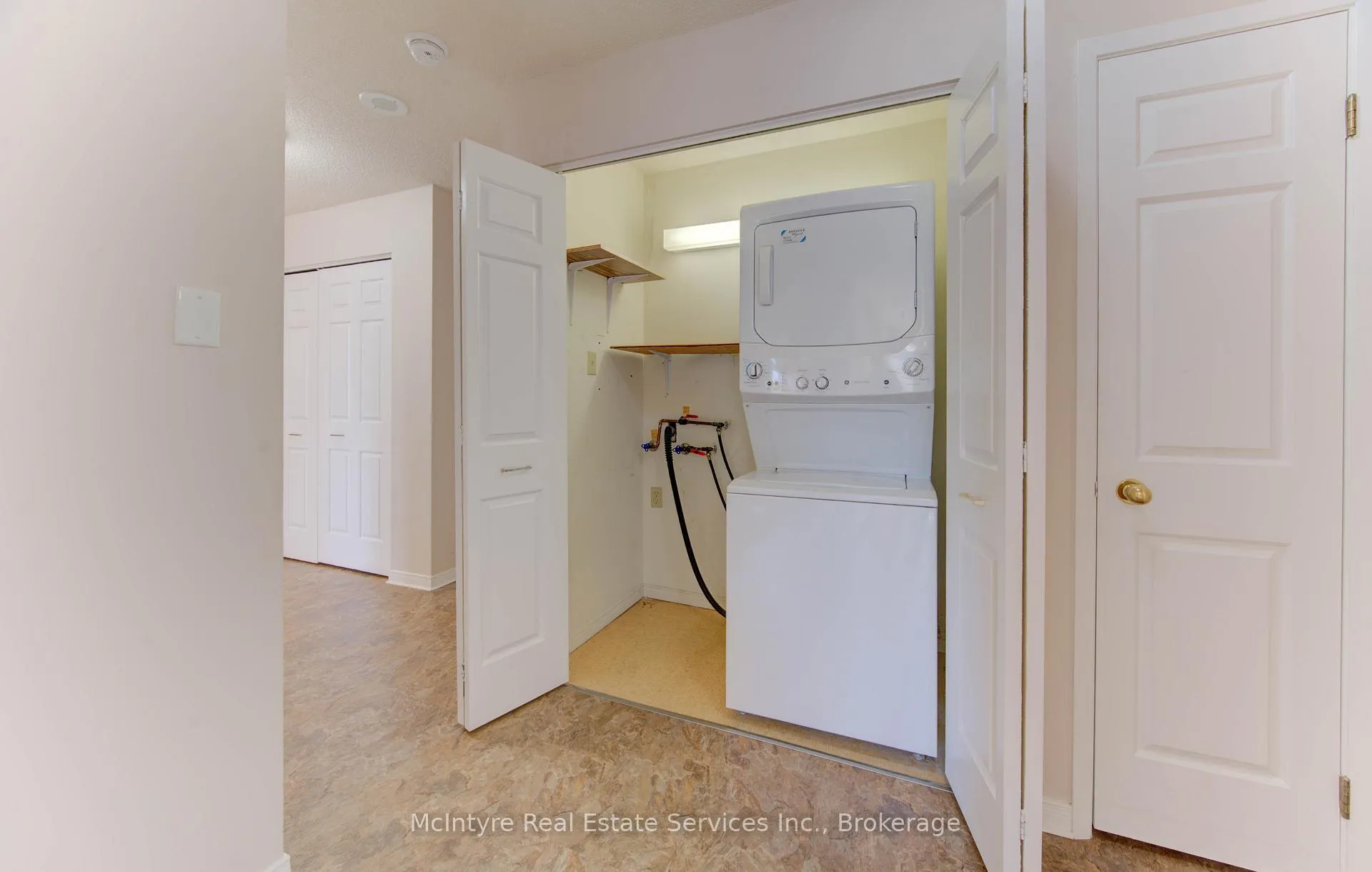 Photo 15 of Unit 405, 1414 King Street E, Kitchener — HOMEH