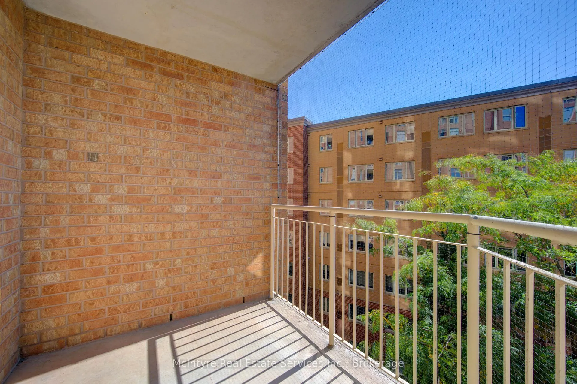 Photo 16 of Unit 405, 1414 King Street E, Kitchener — HOMEH