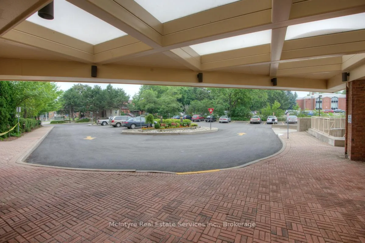 Photo 20 of Unit 405, 1414 King Street E, Kitchener — HOMEH