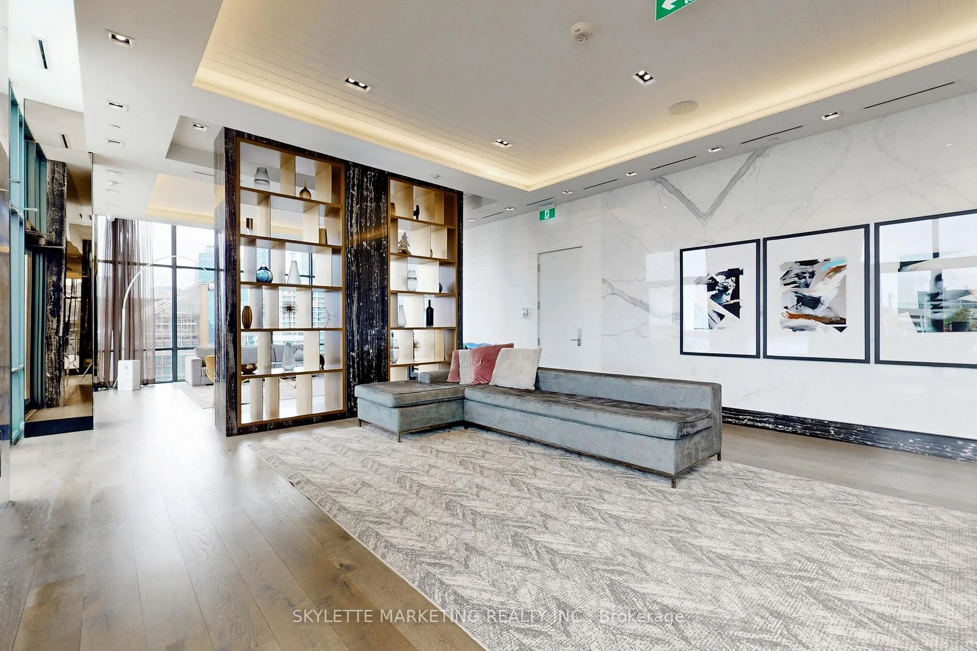 Photo 3 of Unit 902, 15 Merchants' Wharf E, Toronto, Waterfront Communities — HOMEH