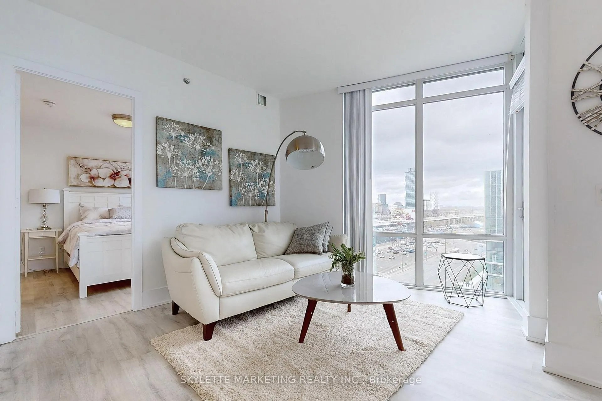Photo 4 of Unit 902, 15 Merchants' Wharf E, Toronto, Waterfront Communities — HOMEH