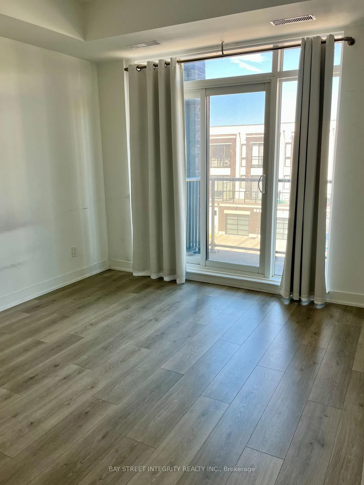 Photo 7 of Unit 301, 1 Climo Lane, Markham, Wismer — HOMEH