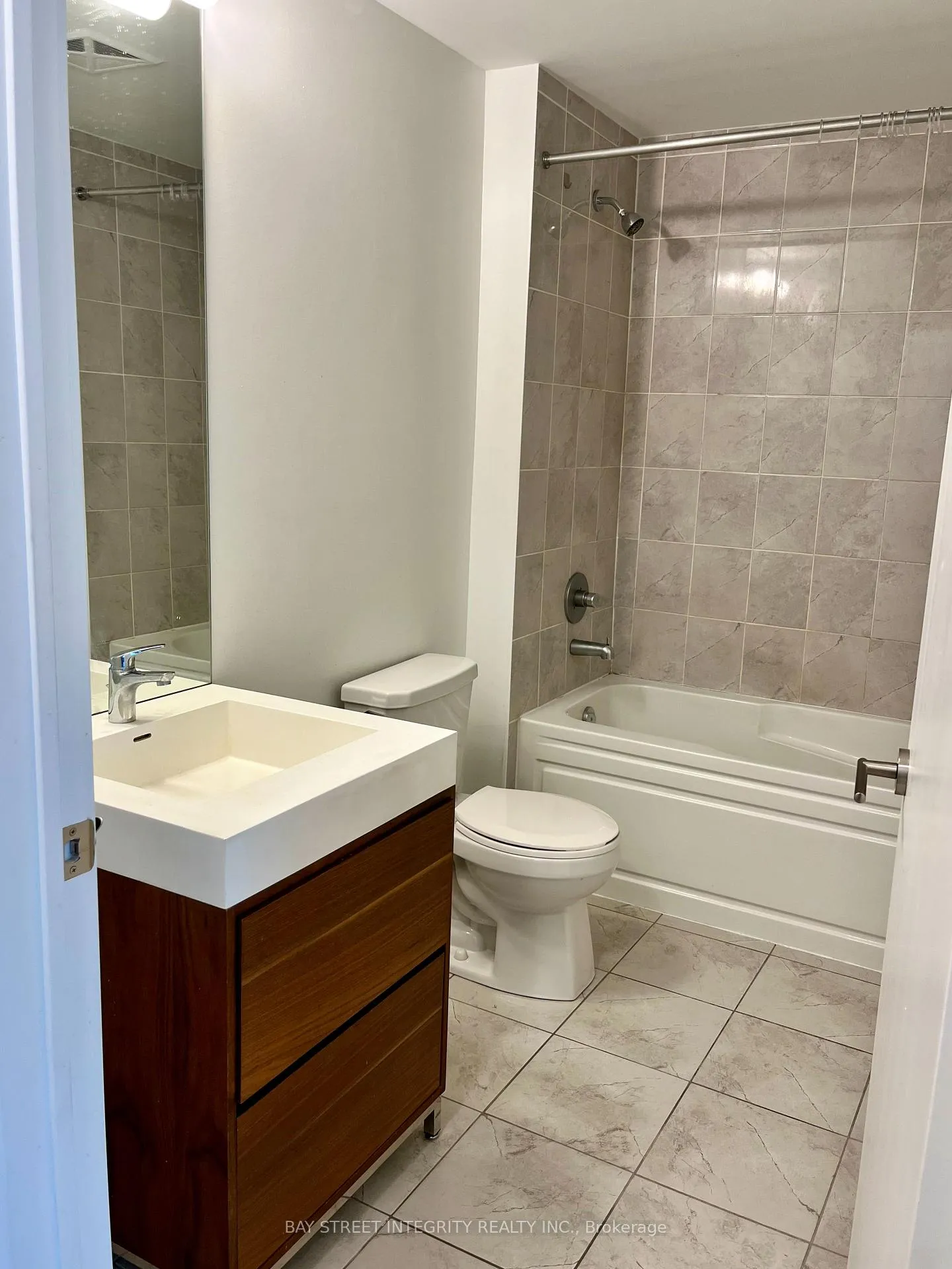 Photo 11 of Unit 301, 1 Climo Lane, Markham, Wismer — HOMEH