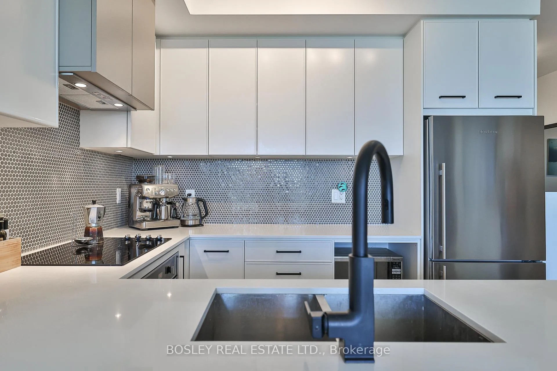 Photo 11 of Unit 607, 899 Queen Street E, Toronto, South Riverdale — HOMEH