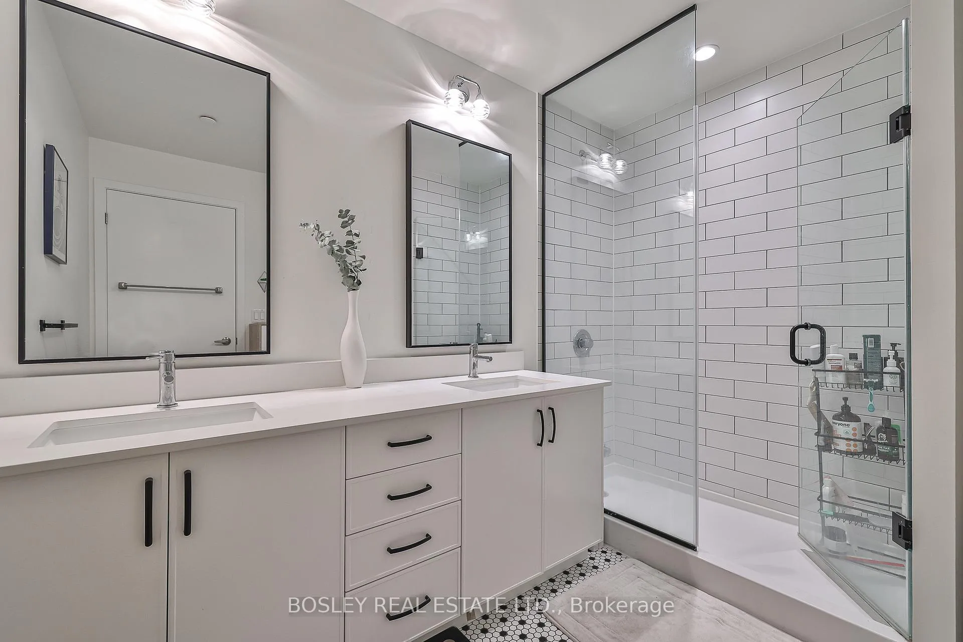 Photo 20 of Unit 607, 899 Queen Street E, Toronto, South Riverdale — HOMEH