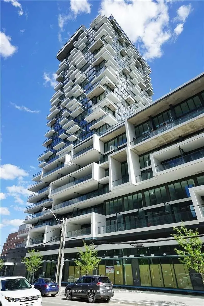 Front of Unit 910, 77 Shuter Street