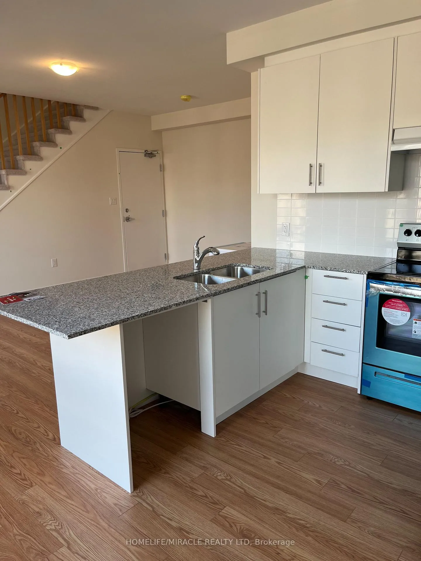 Photo 8 of Unit 87, 25 Knotsberry Circle E, Brampton, Bram West — HOMEH