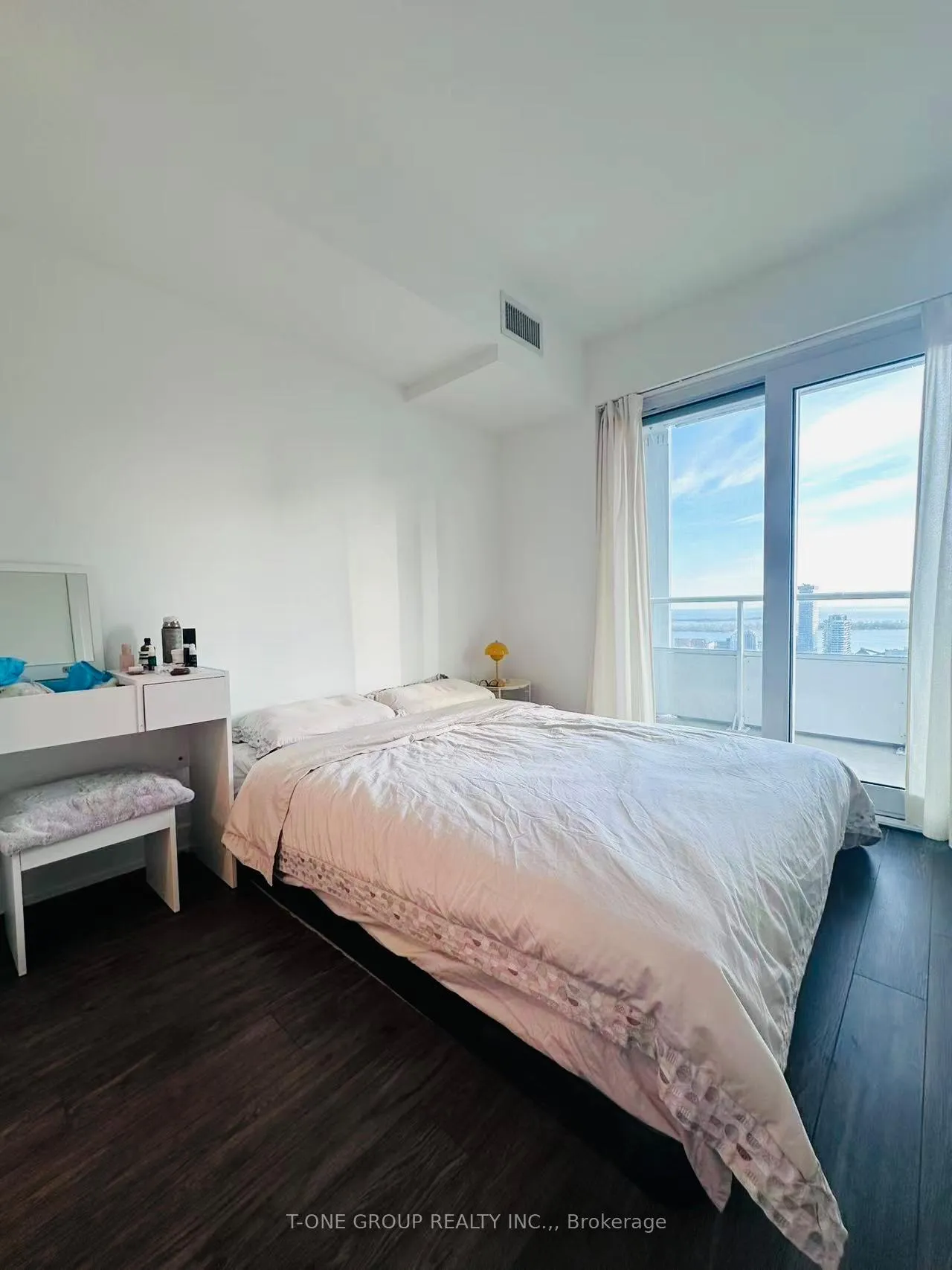 Photo 2 of Unit 4210, 88 Queen Street E, Toronto, Church-Yonge Corridor — HOMEH