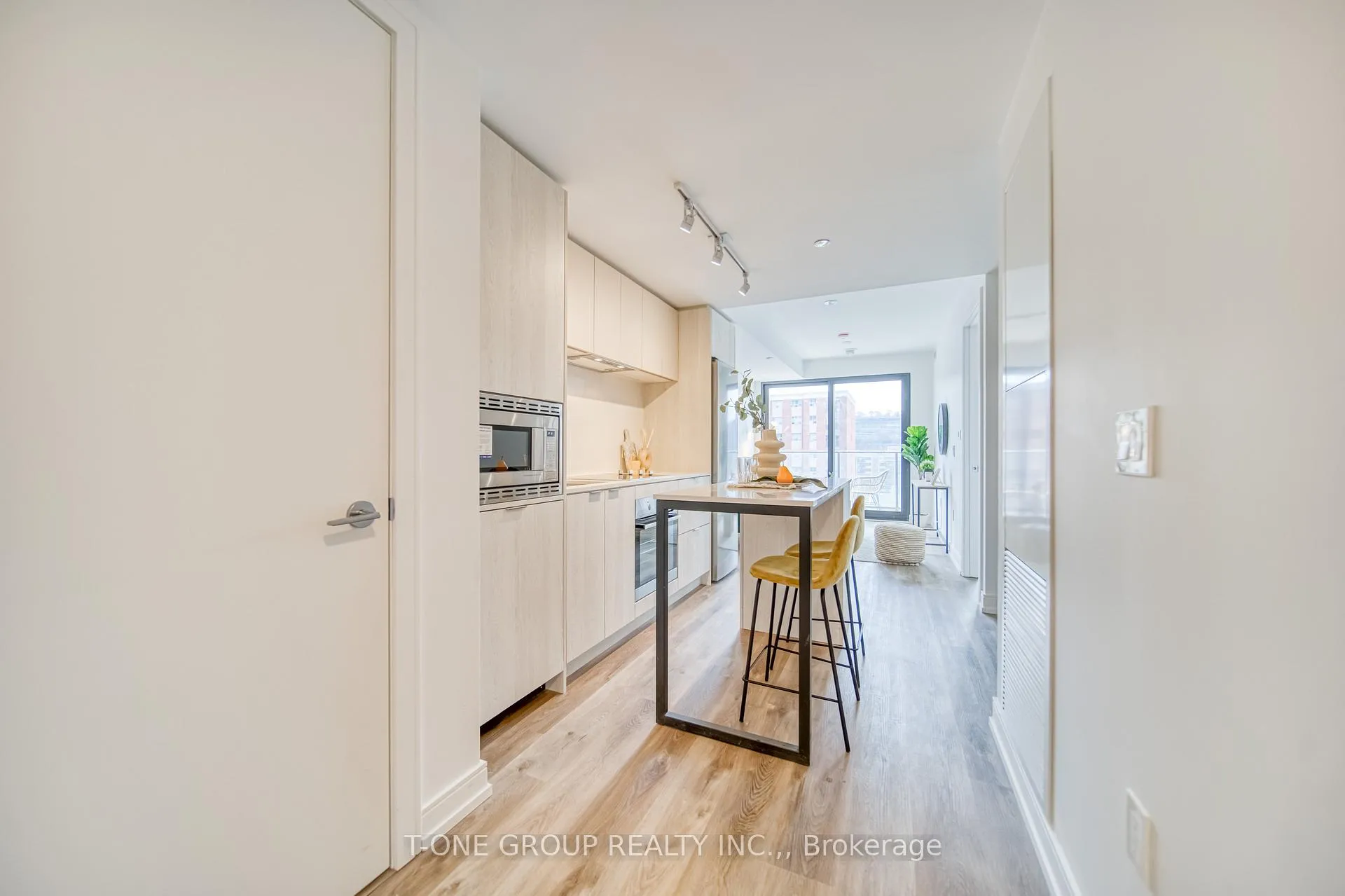 Photo 6 of Unit 910, 1 Jarvis Street, Hamilton, Beasley — HOMEH