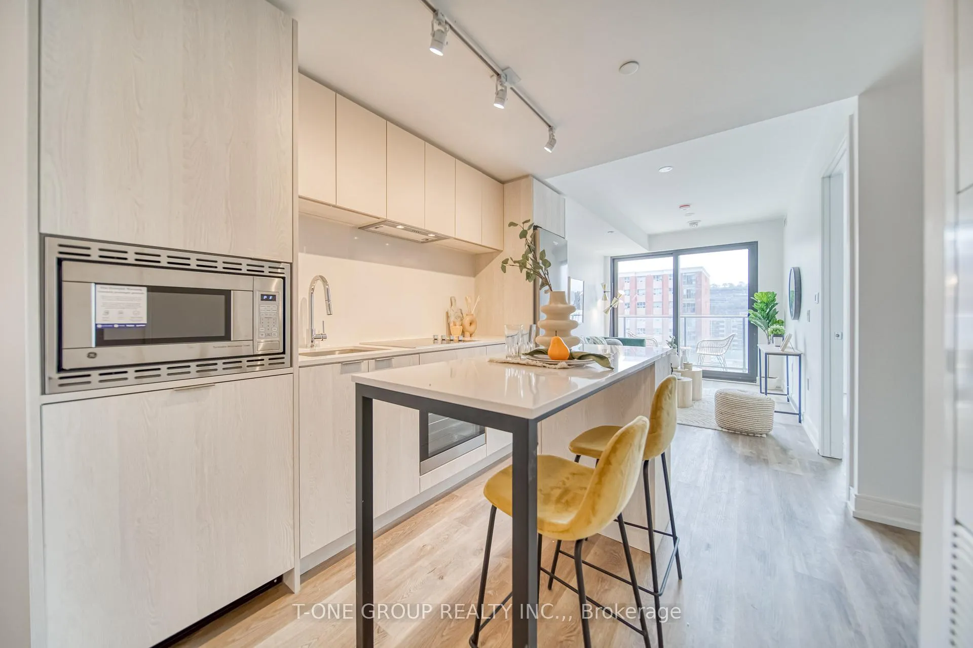 Photo 7 of Unit 910, 1 Jarvis Street, Hamilton, Beasley — HOMEH