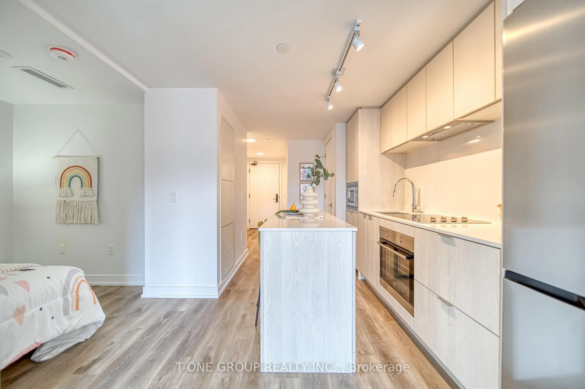 Photo 12 of Unit 910, 1 Jarvis Street, Hamilton, Beasley — HOMEH