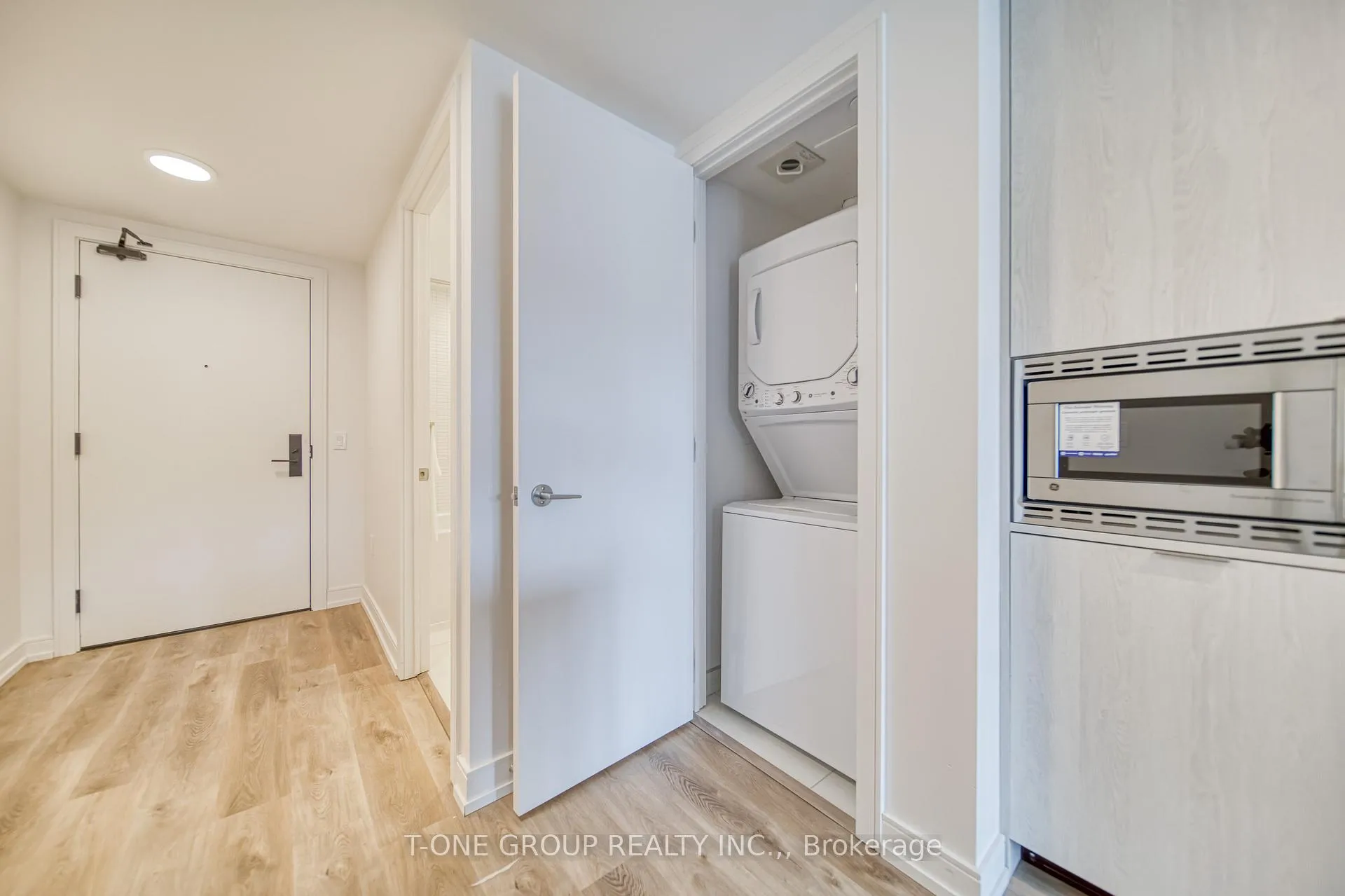 Photo 35 of Unit 910, 1 Jarvis Street, Hamilton, Beasley — HOMEH