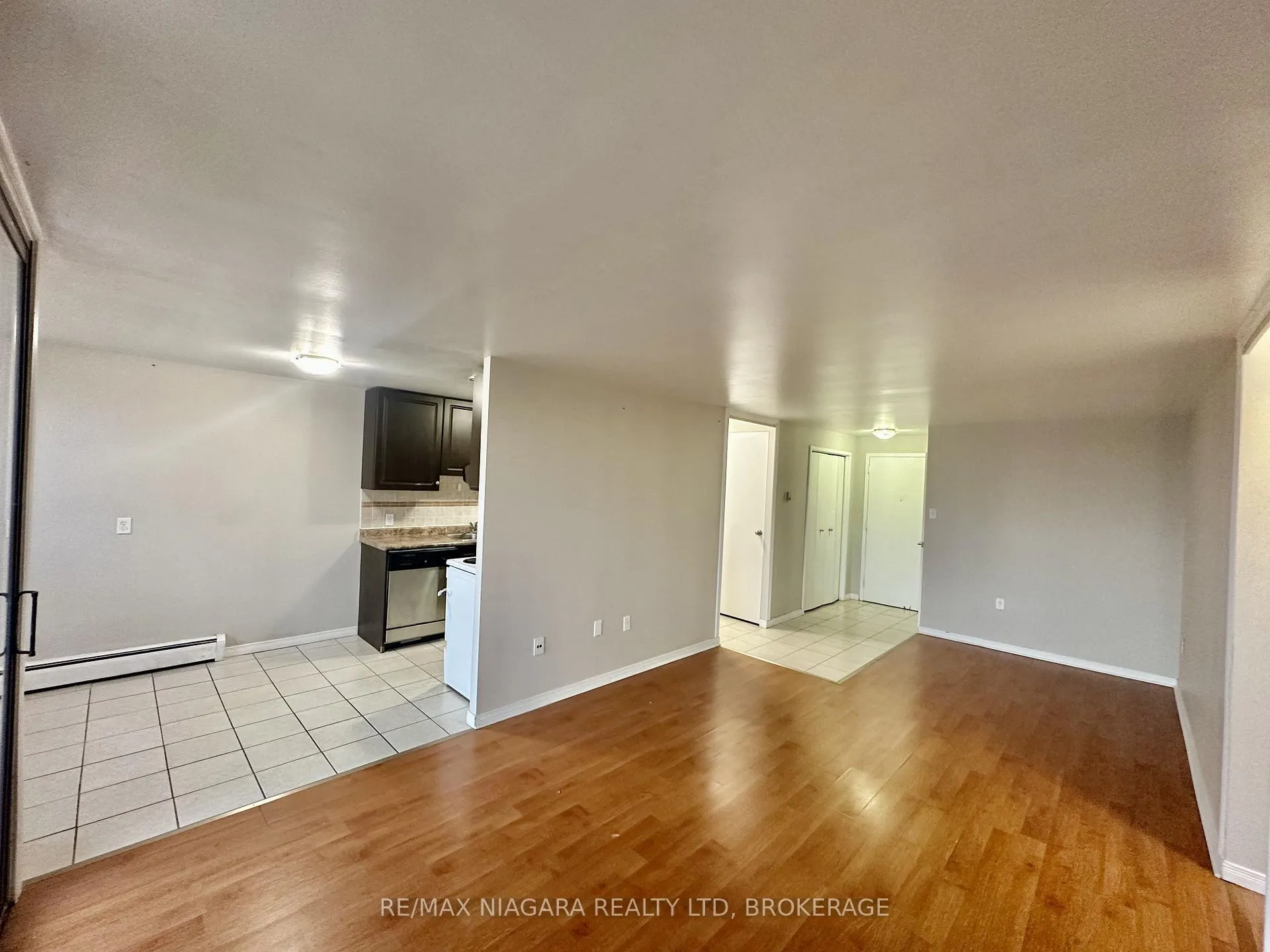 Photo 9 of Unit 207, 7 Riverview Boulevard, St. Catharines, Glendale/Glenridge — HOMEH