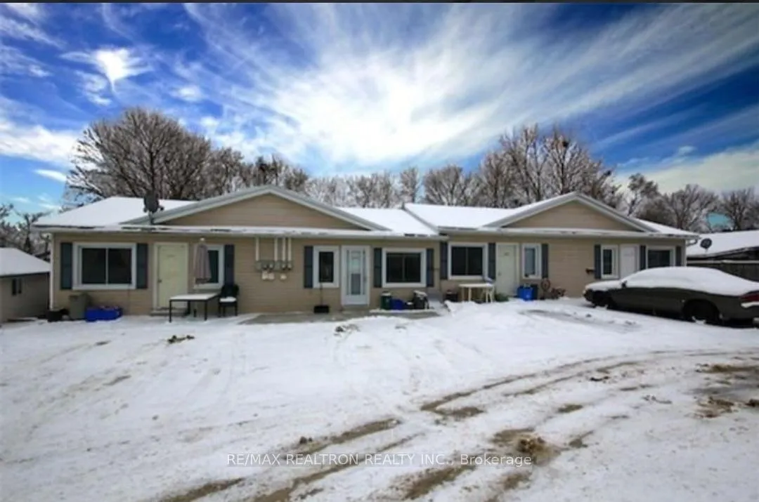 Photo 1 of Unit Unit B, 279 Pasadena Drive, Georgina, Keswick South — HOMEH