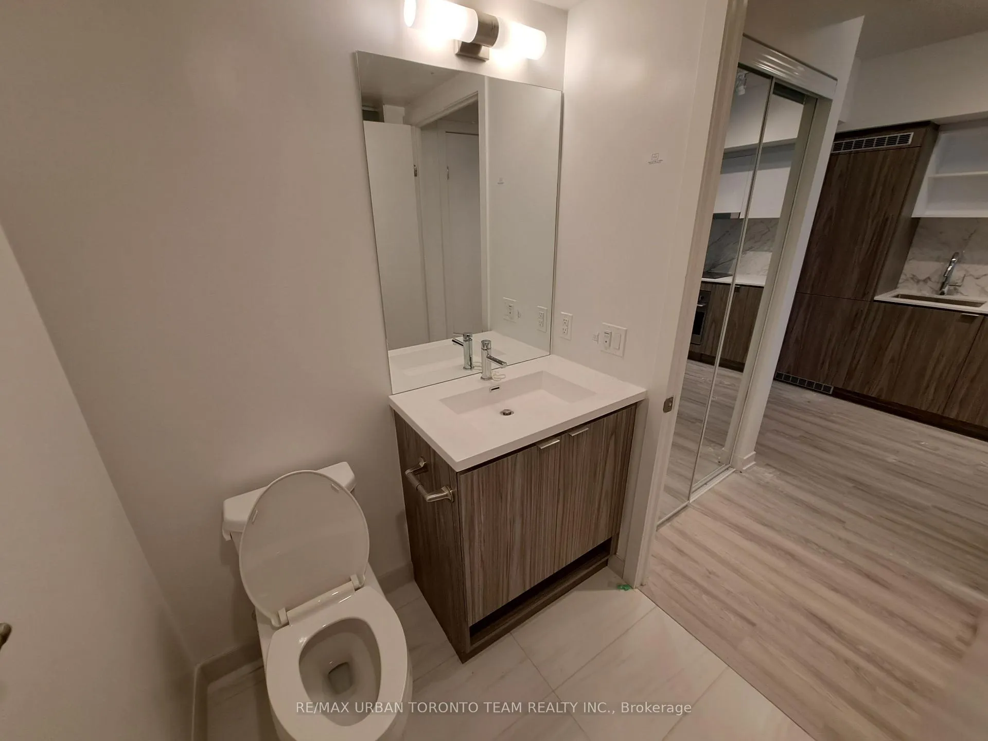 Photo 13 of Unit 4607, 55 Cooper Street, Toronto, Waterfront Communities — HOMEH