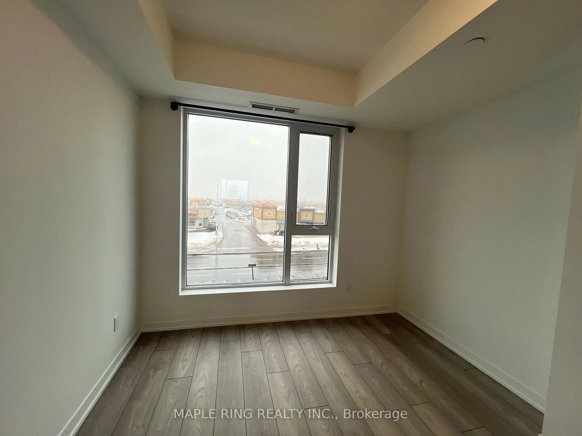 Photo 2 of Unit 323, 10 Abeja Street, Vaughan, Concord — HOMEH