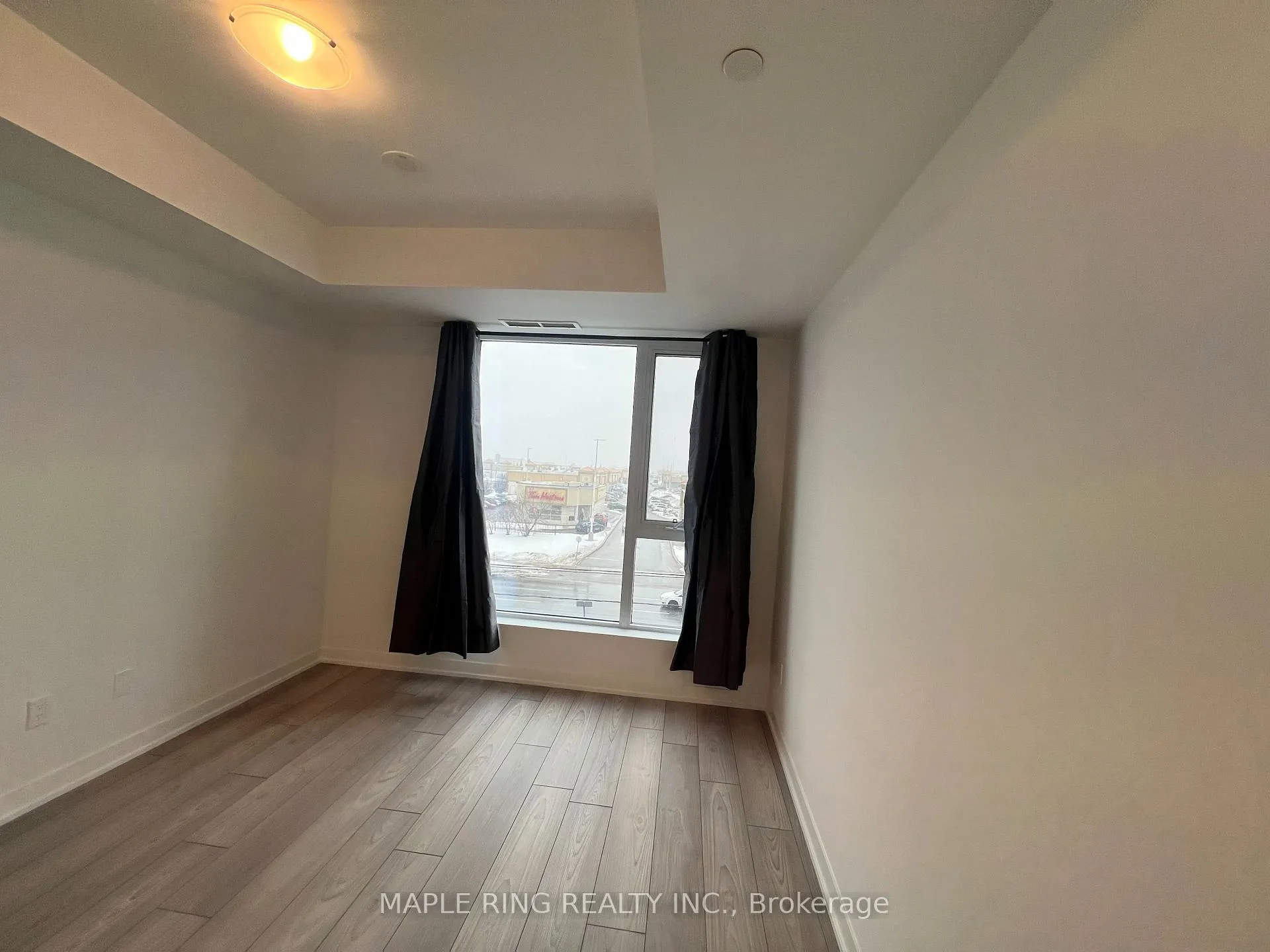 Photo 4 of Unit 323, 10 Abeja Street, Vaughan, Concord — HOMEH