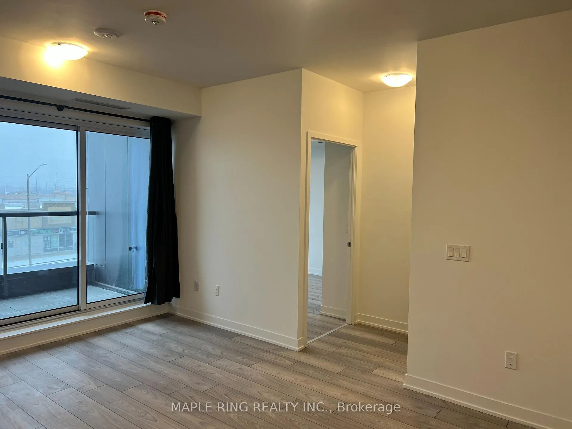 Photo 11 of Unit 323, 10 Abeja Street, Vaughan, Concord — HOMEH