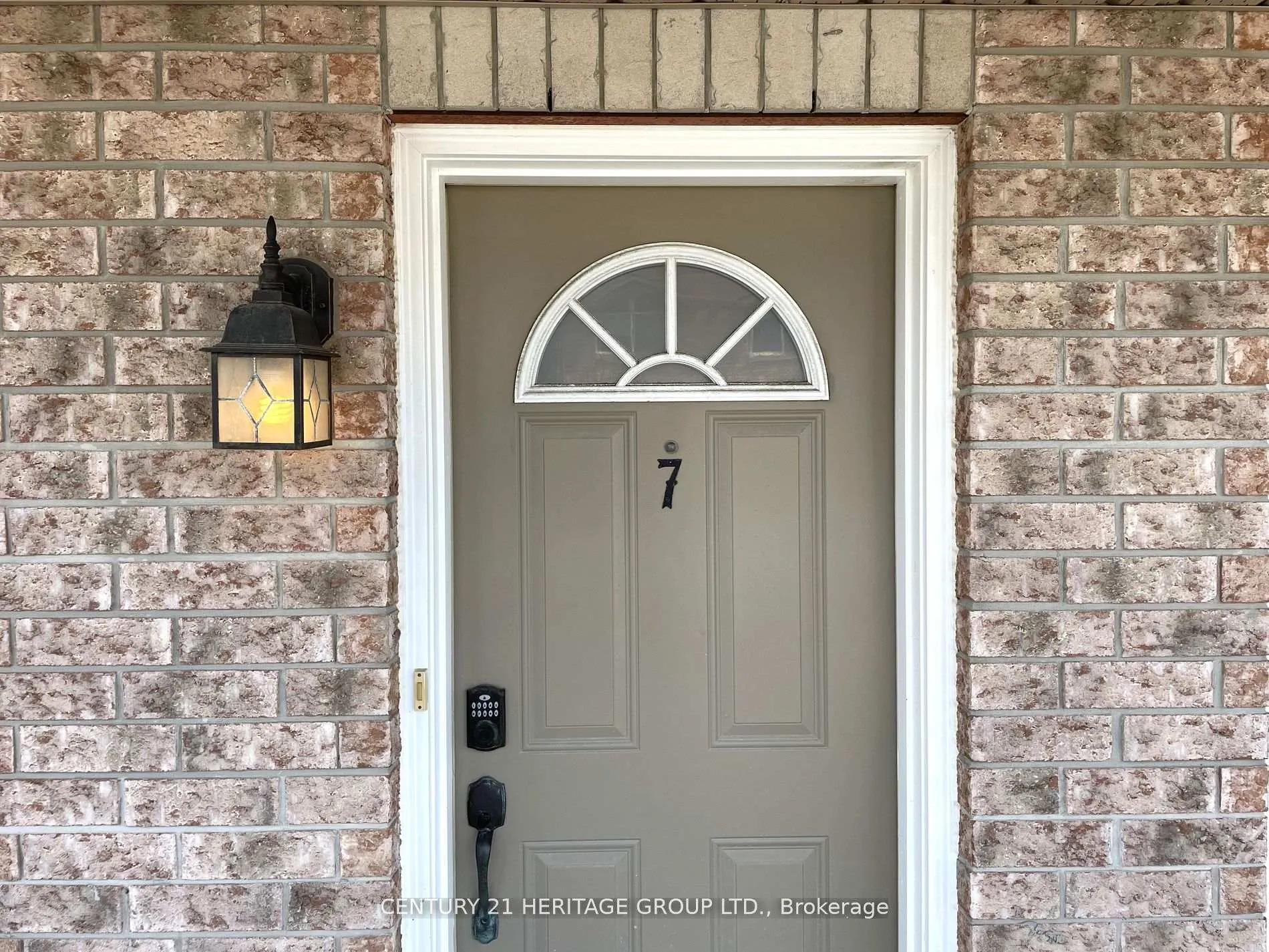 Photo 2 of Unit 7, 89 Goodwin Drive, Barrie, Painswick South — HOMEH