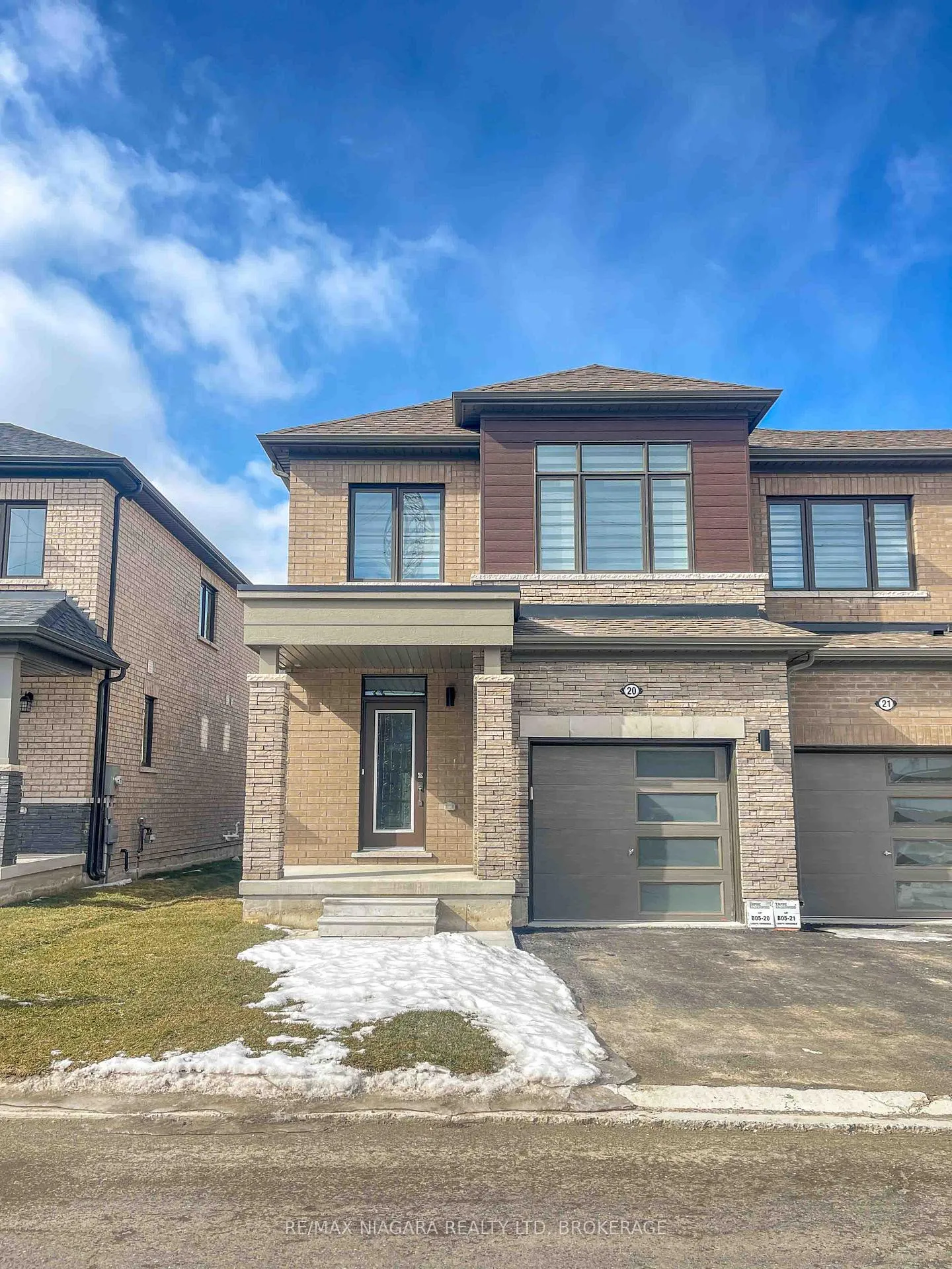Photo 1 of Unit 20, 15 Peach Street, Thorold, Rolling Meadows — HOMEH