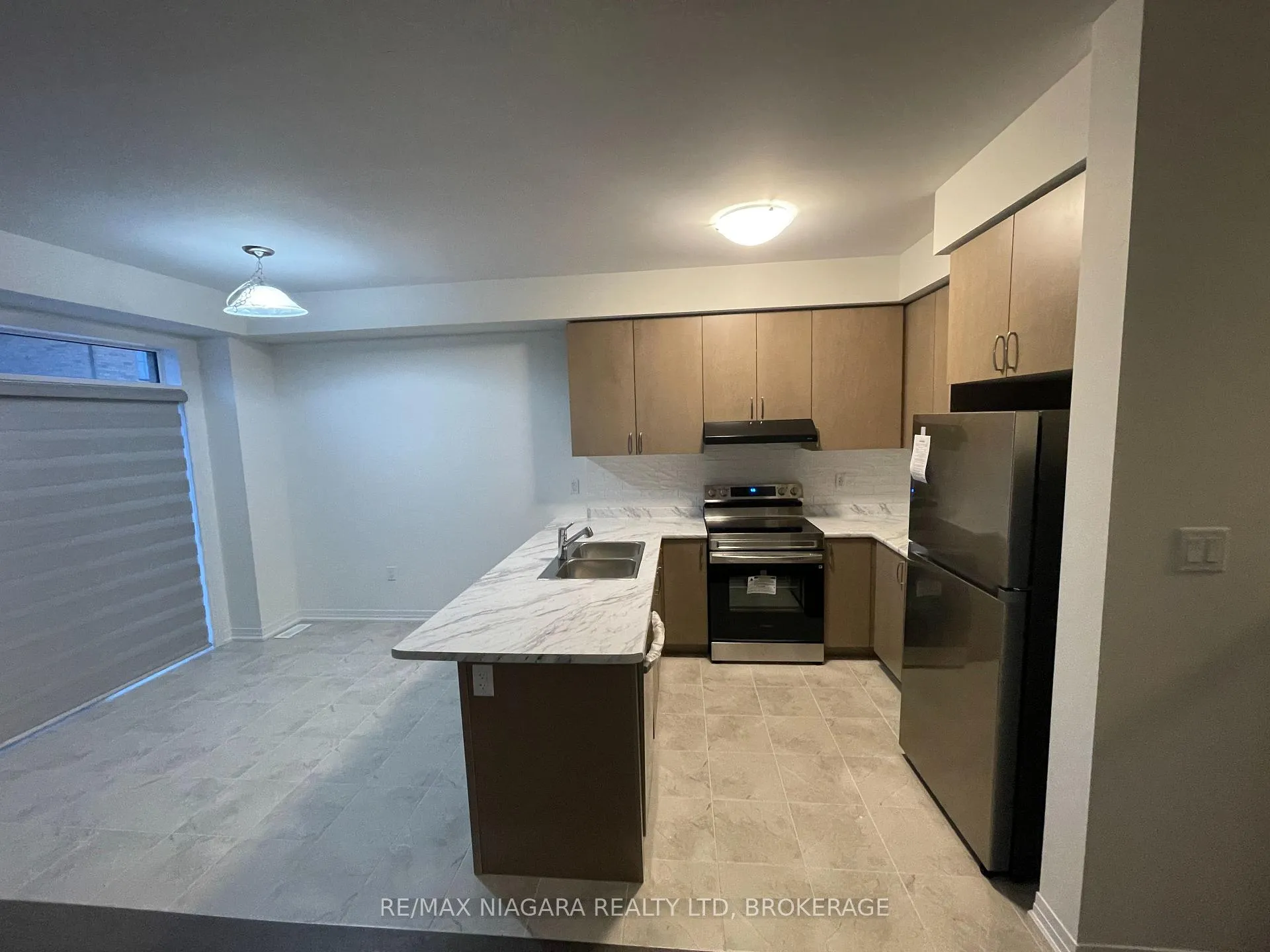 Photo 9 of Unit 20, 15 Peach Street, Thorold, Rolling Meadows — HOMEH