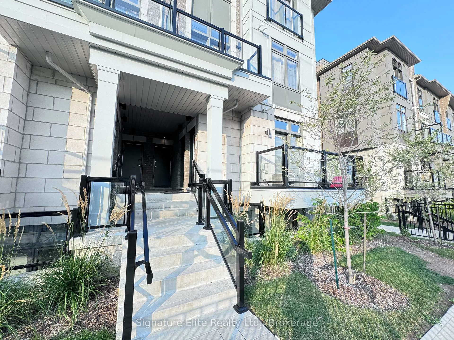 Photo 2 of Unit 115, 20 Halliford Place, Brampton, Goreway Drive Corridor — HOMEH