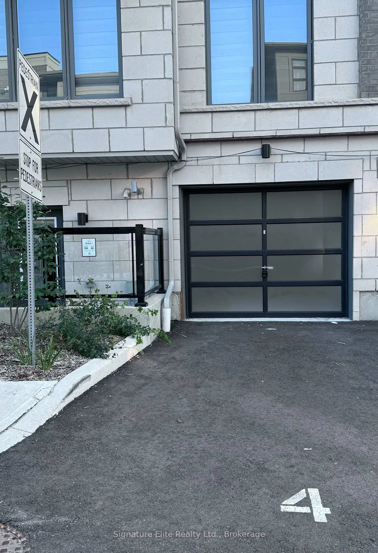 Photo 19 of Unit 115, 20 Halliford Place, Brampton, Goreway Drive Corridor — HOMEH