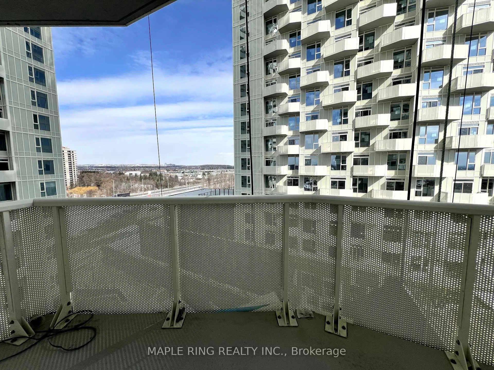 Photo 9 of Unit 915, 10 Abeja Street, Vaughan, Concord — HOMEH