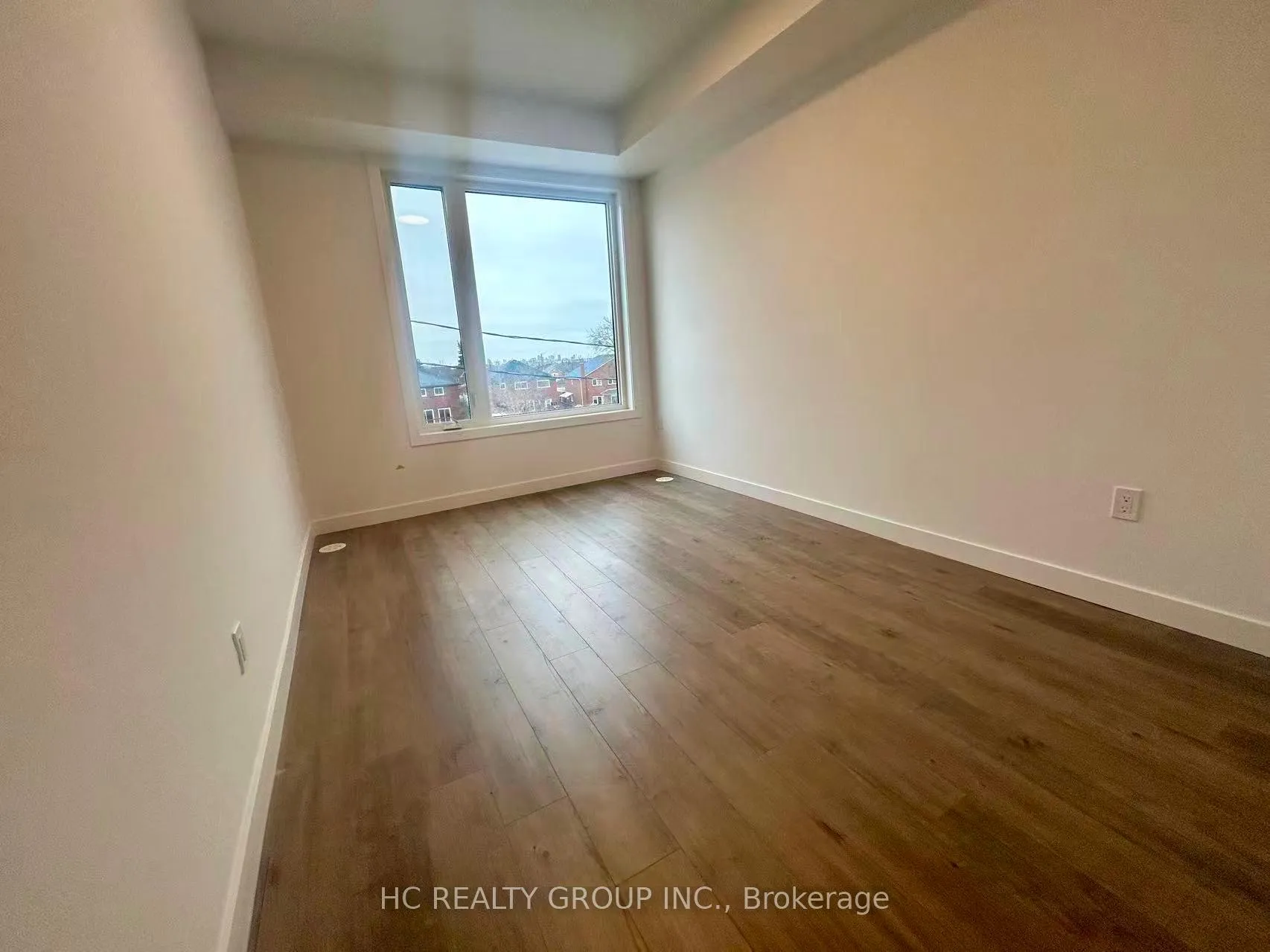 Photo 11 of Unit 517, 30 Markdale Lane, Markham, Middlefield — HOMEH