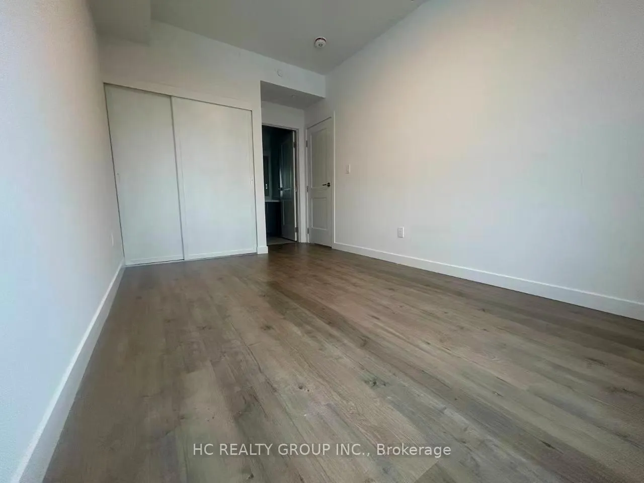 Photo 14 of Unit 517, 30 Markdale Lane, Markham, Middlefield — HOMEH