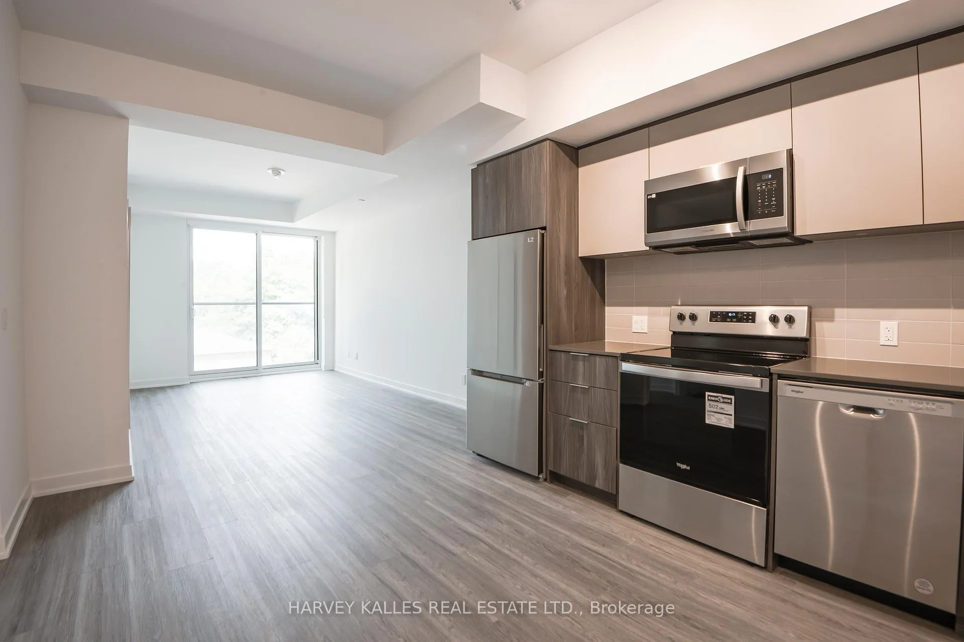 Front of Unit 423, 94 Eastdale Avenue