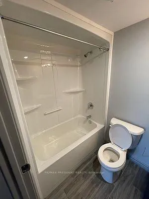 Photo 8 of Unit G309, 275 Larch Street, Waterloo, Lakeshore Village — HOMEH