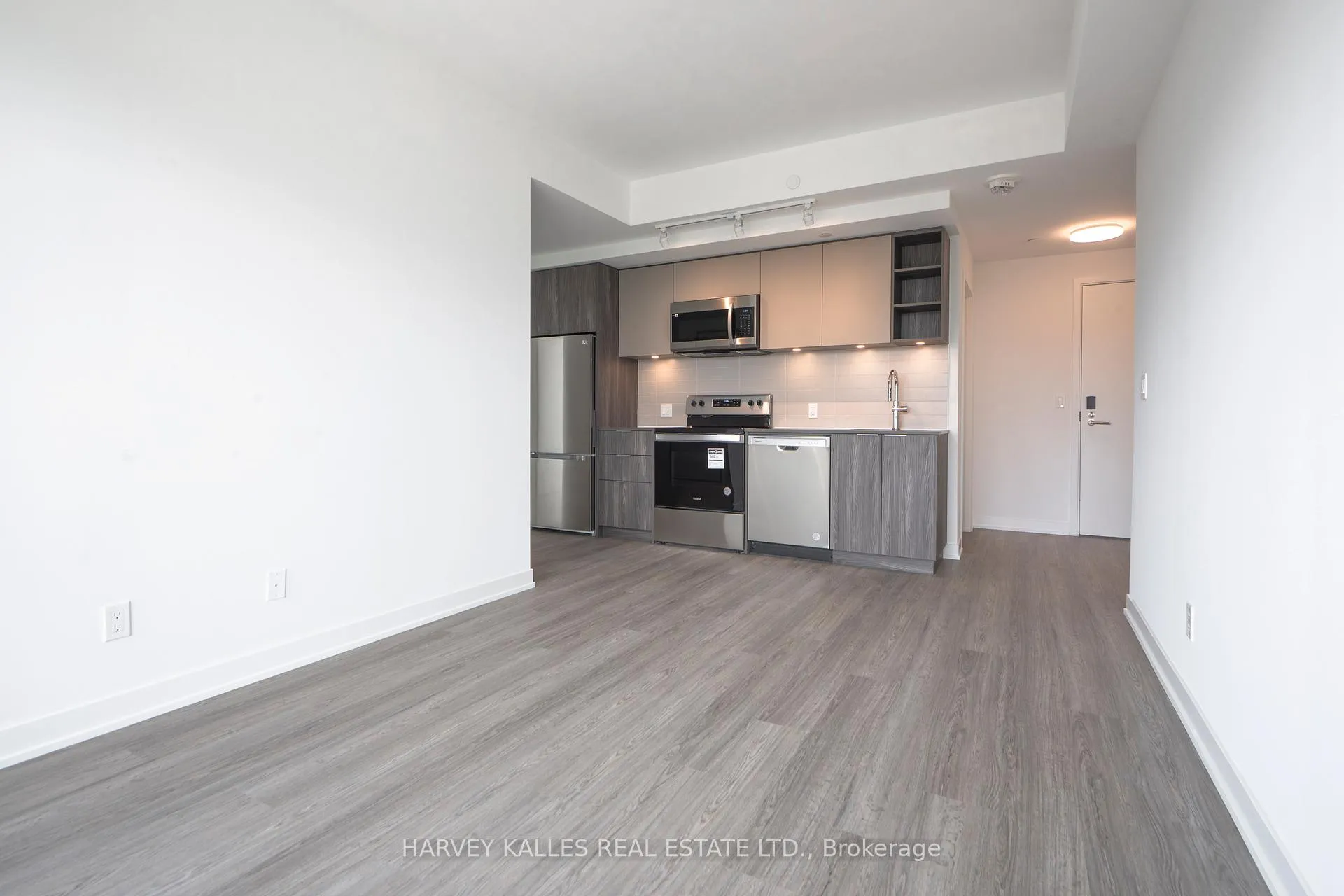 Front of Unit 1401, 100 Eastdale Avenue