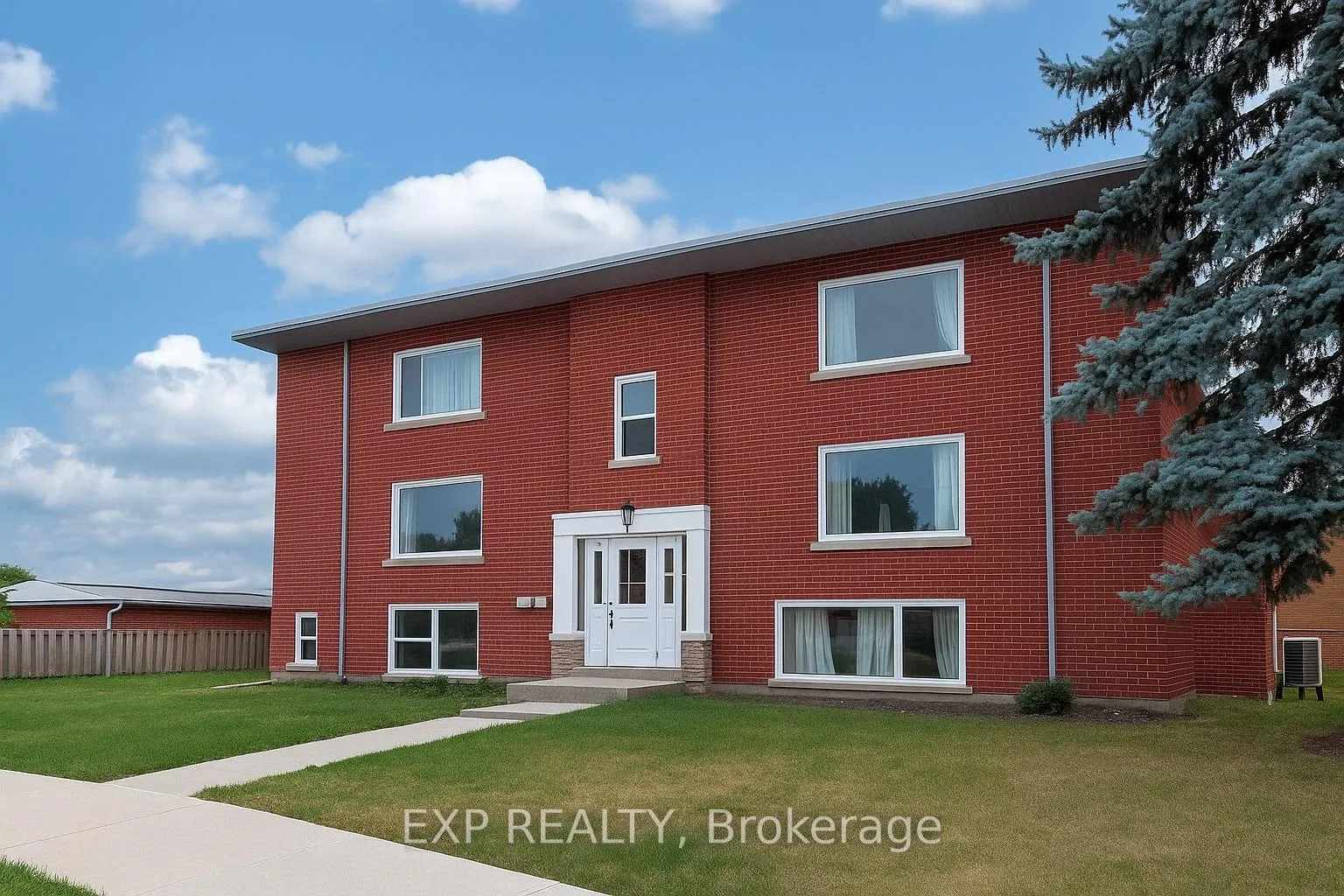 Photo 1 of Unit 1, 157 Bruce Street, Kitchener, Heritage Park/Rosemount — HOMEH