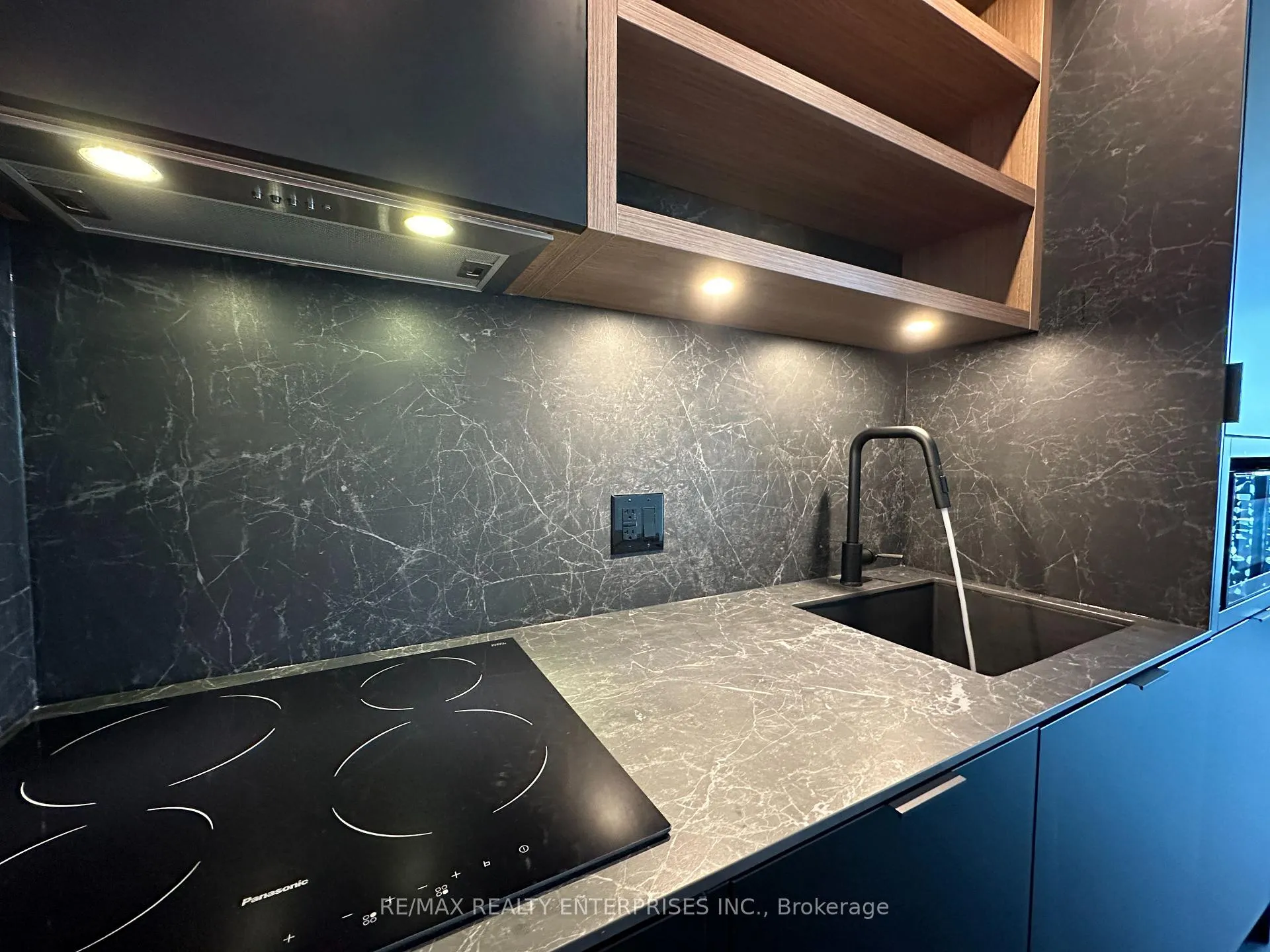 Photo 2 of Unit 4208, 55 Charles Street E, Toronto, Church-Yonge Corridor — HOMEH