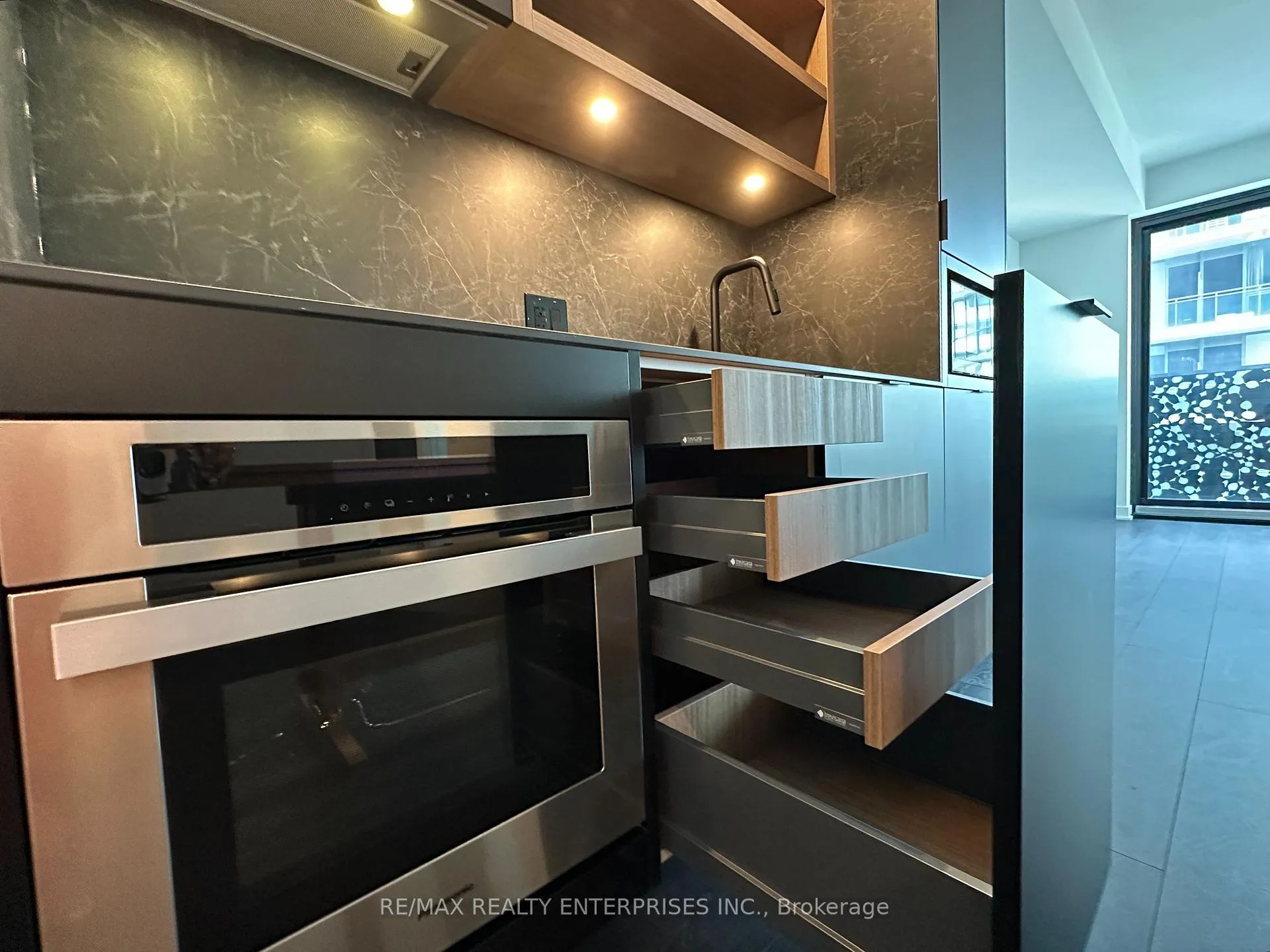 Photo 4 of Unit 4208, 55 Charles Street E, Toronto, Church-Yonge Corridor — HOMEH