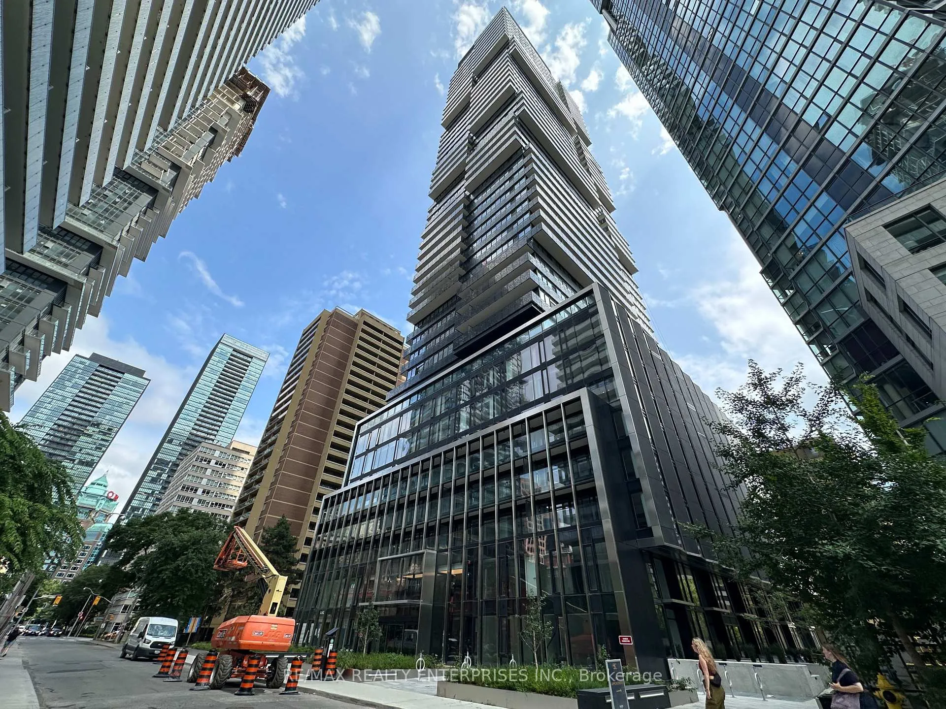 Photo 13 of Unit 4208, 55 Charles Street E, Toronto, Church-Yonge Corridor — HOMEH
