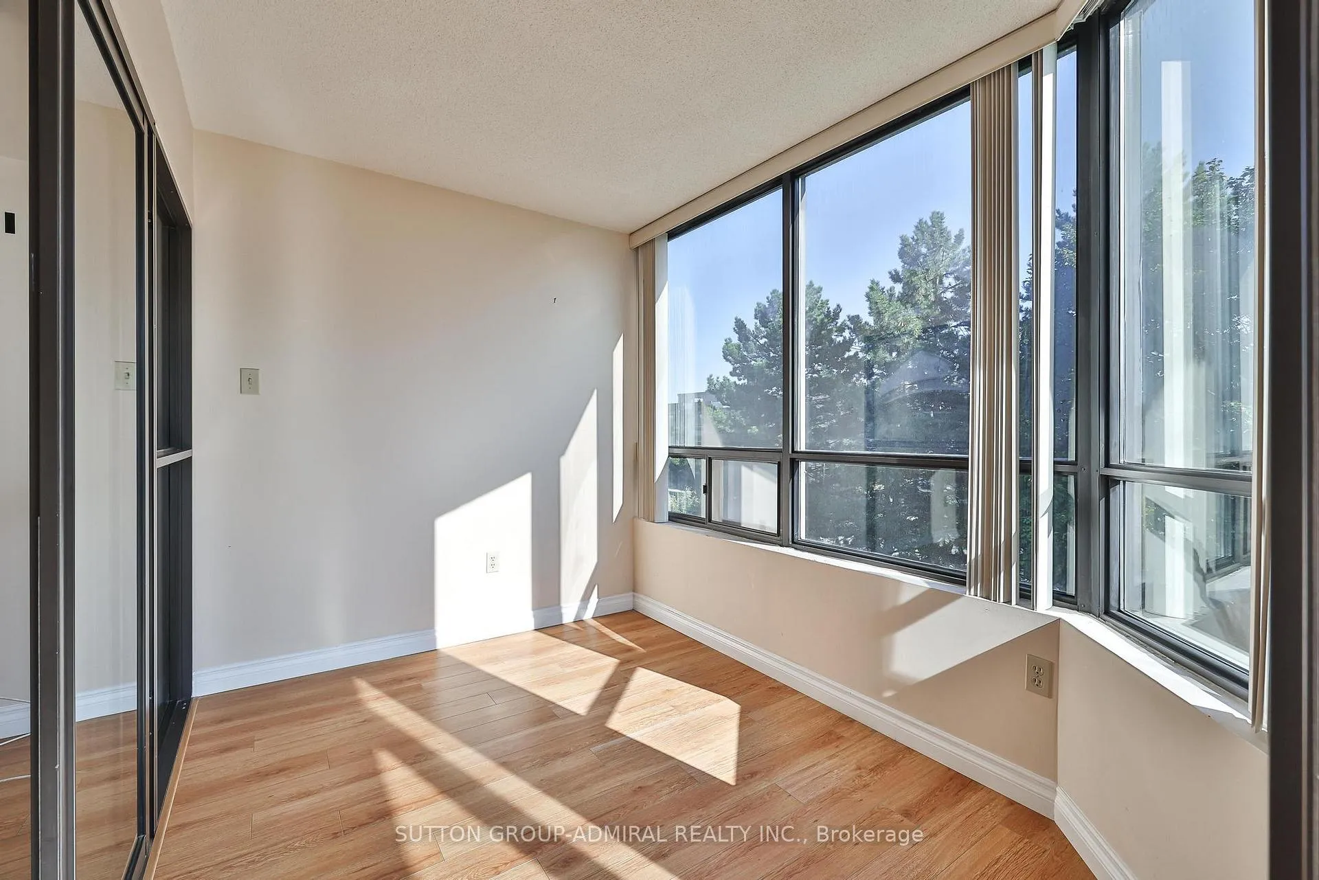 Photo 14 of Unit 308, 7420 Bathurst Street, Vaughan, Brownridge — HOMEH