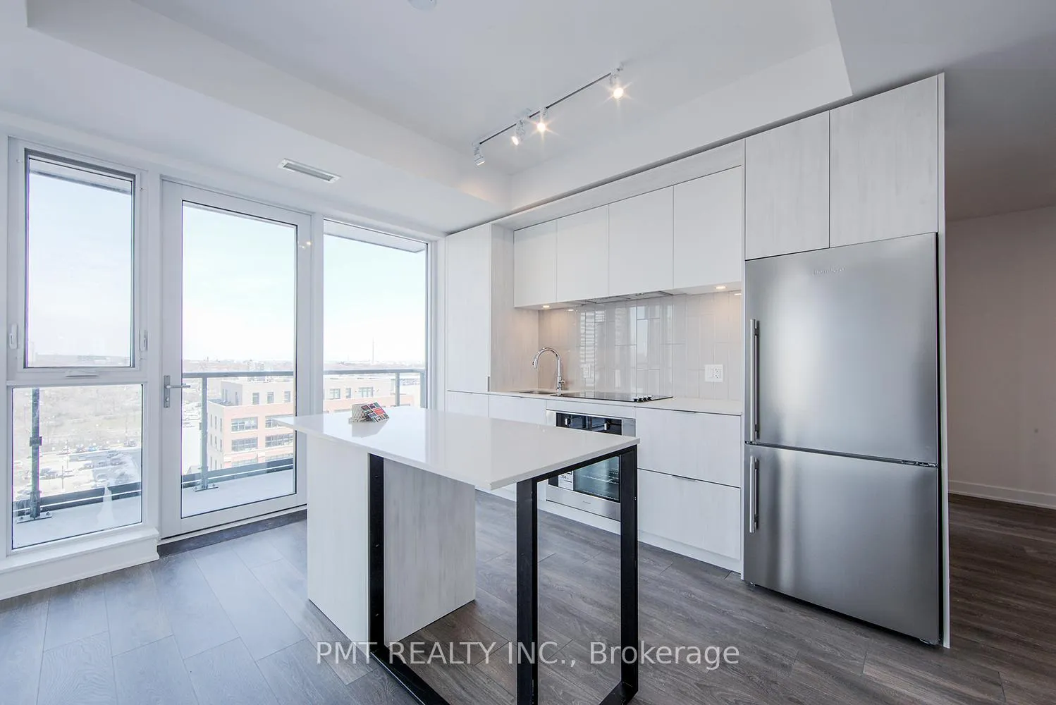 Photo 6 of Unit 809, 130 River Street, Toronto, Regent Park — HOMEH