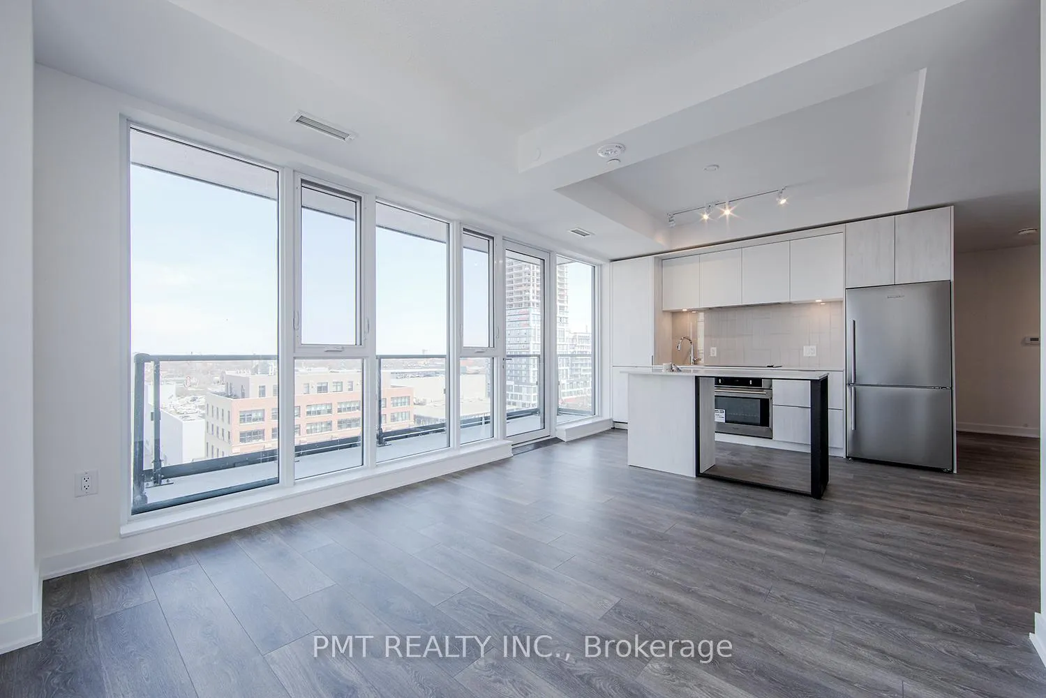 Photo 12 of Unit 809, 130 River Street, Toronto, Regent Park — HOMEH