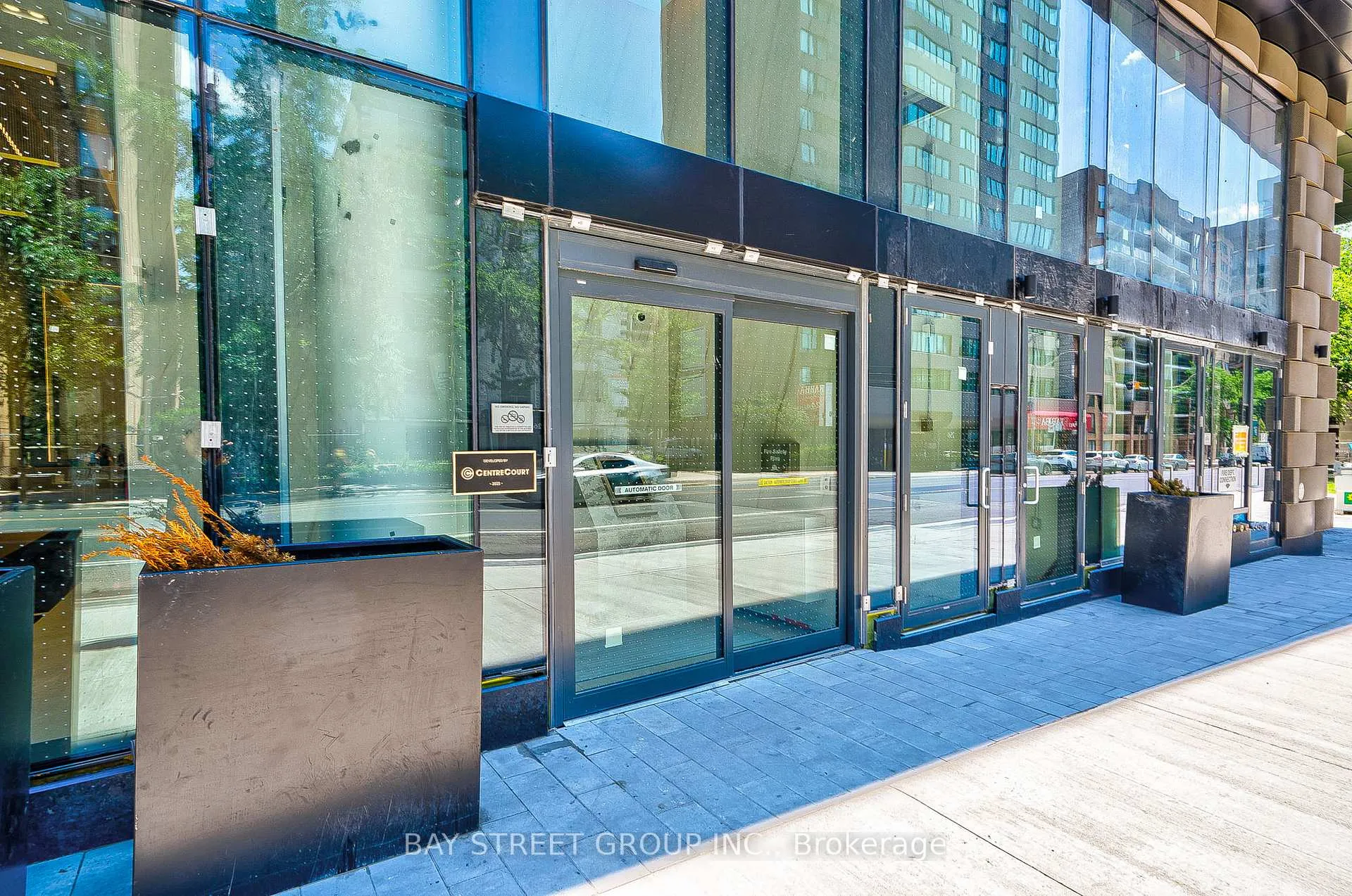 Photo 6 of Unit 2610, 319 Jarvis Street, Toronto, Church-Yonge Corridor — HOMEH
