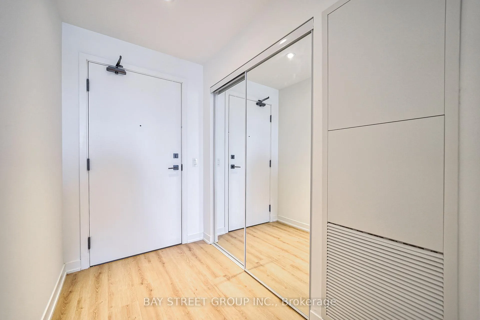 Photo 11 of Unit 2610, 319 Jarvis Street, Toronto, Church-Yonge Corridor — HOMEH