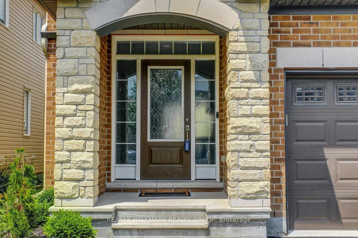 Photo 3 of 78 Russet Terrace, Ottawa, Barrhaven - Half Moon Bay — HOMEH