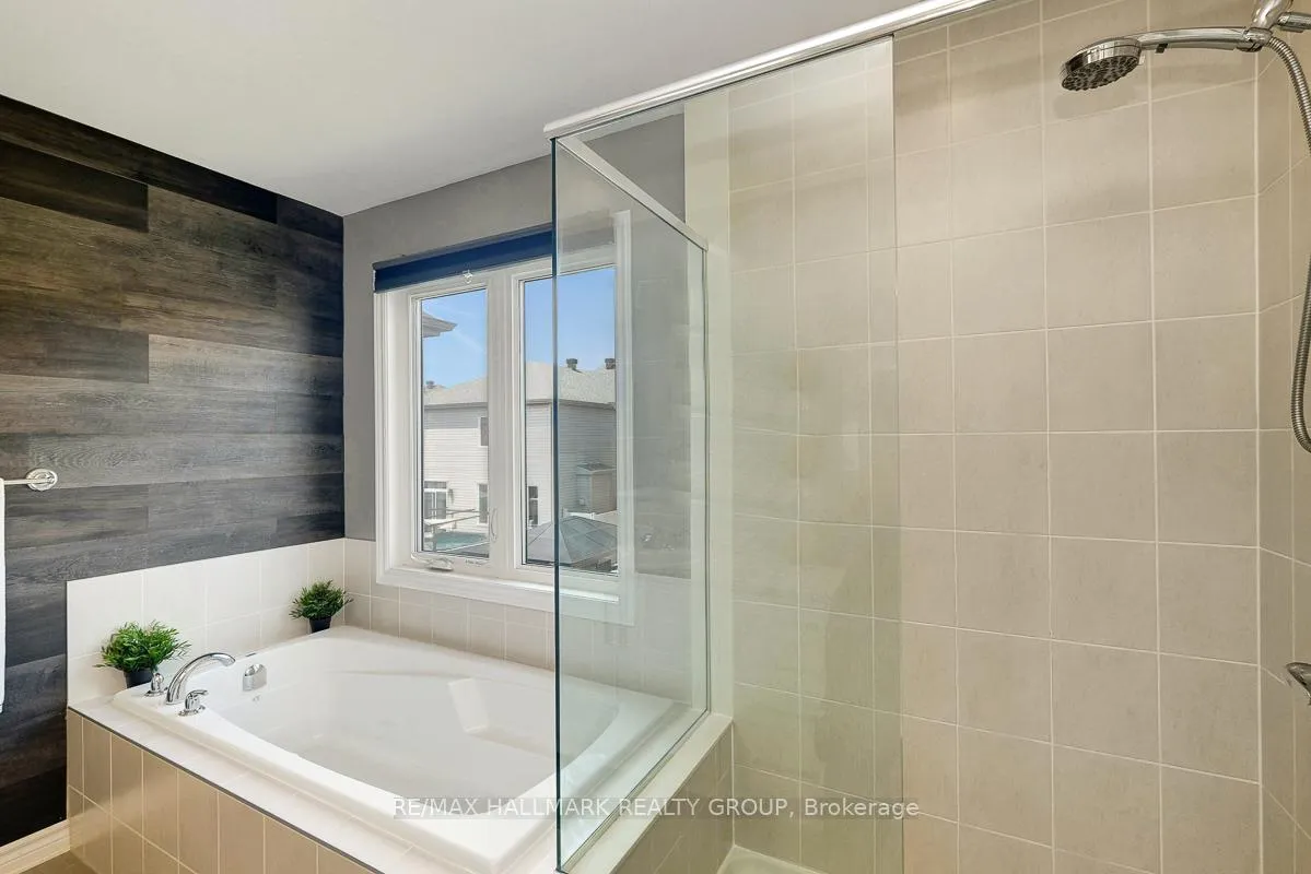 Photo 34 of 78 Russet Terrace, Ottawa, Barrhaven - Half Moon Bay — HOMEH