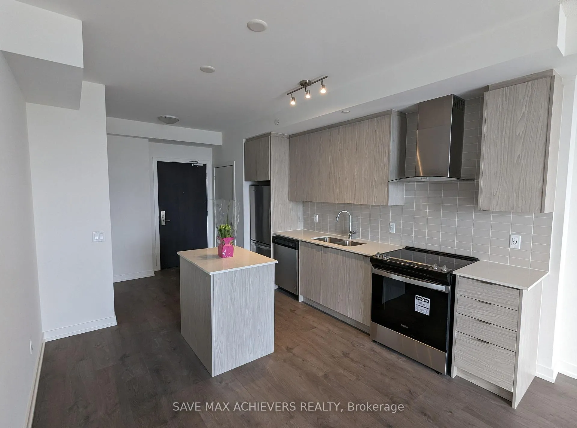 Photo 2 of Unit 1207, 55 Duke Street W, Kitchener — HOMEH