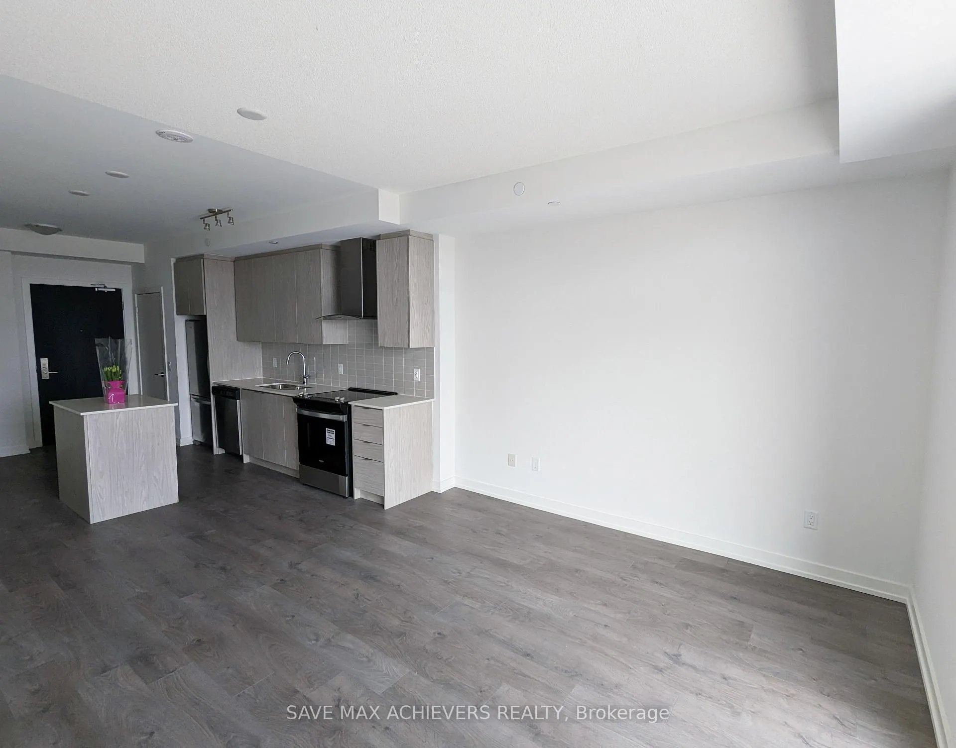 Photo 7 of Unit 1207, 55 Duke Street W, Kitchener — HOMEH