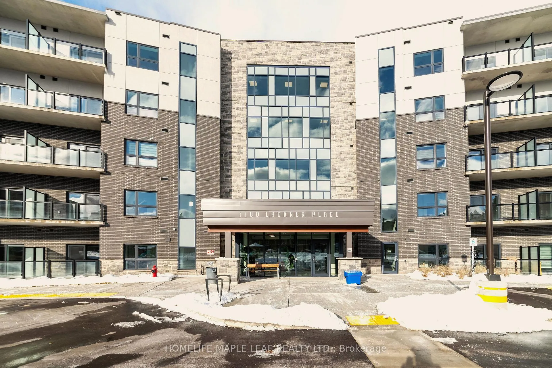 Photo 4 of Unit # 121, 1100 Lackner Place, Kitchener — HOMEH